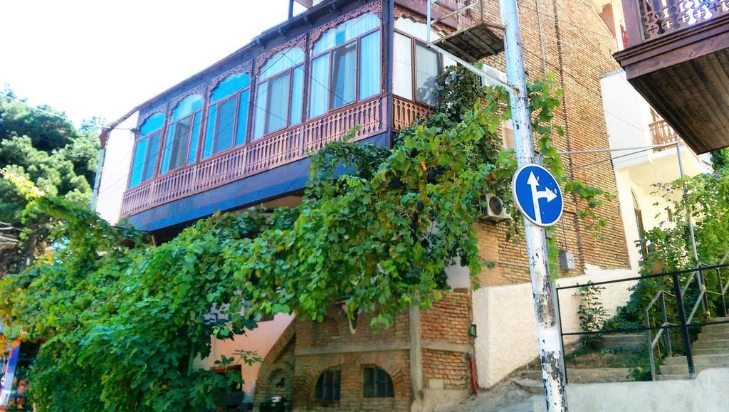 Sunny Tiflis Tbilisi Exterior photo