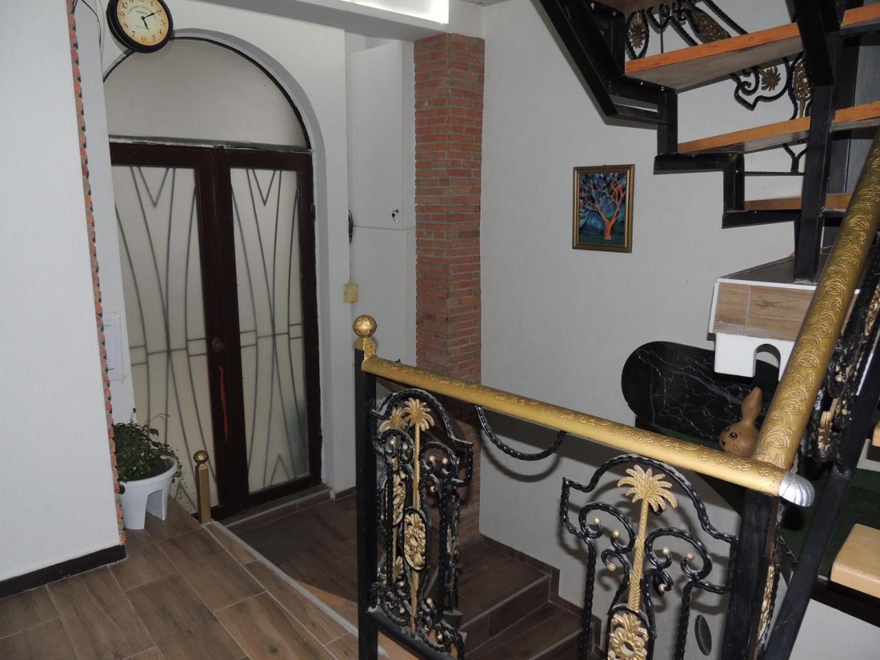 Sunny Tiflis Tbilisi Exterior photo
